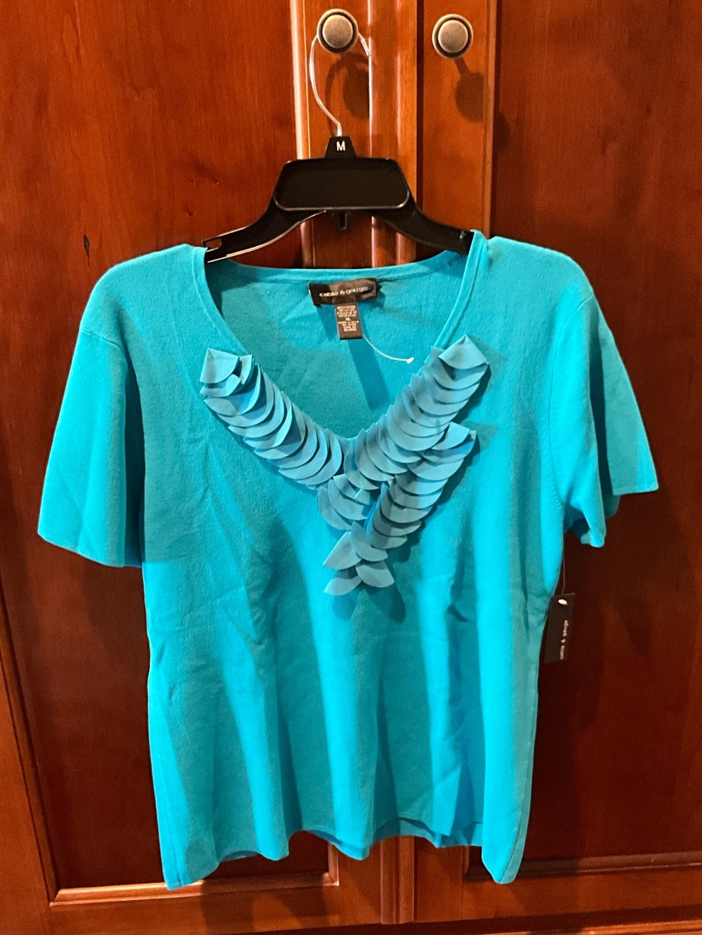 NWT cable & gauge Women’s Turquoise Short-Sleeve V-Neck Top w Ruffle size Xlarge